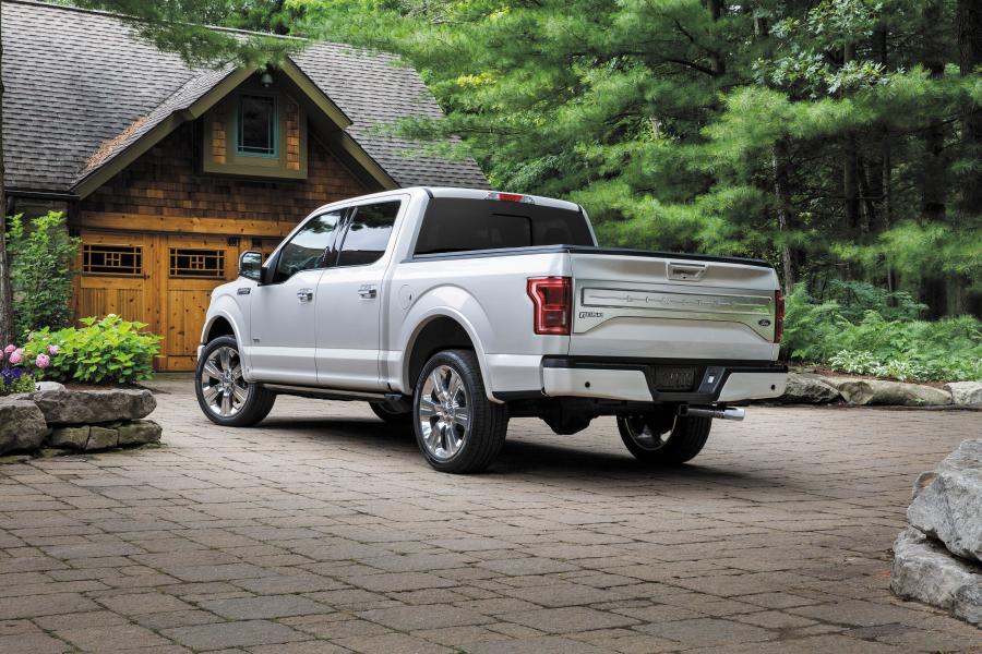  Ford F-150 Limited 2016 года  (фото 2 из 17)